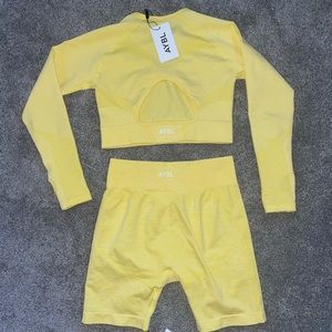 BE AYBL TWO PIECE SET
